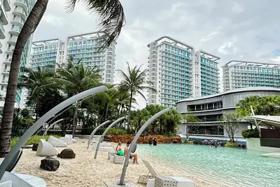 Image de Luxurios Condo unit in Azure, Parañaque with Man-made White Sand Beach