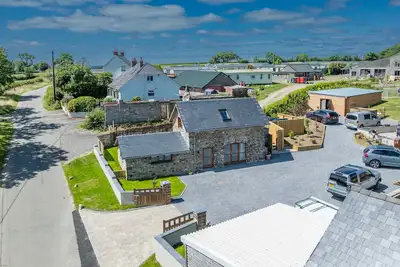 Image de Two Bedroom Barn Conversion Near Tenby | Ysgubor-Cerbyd