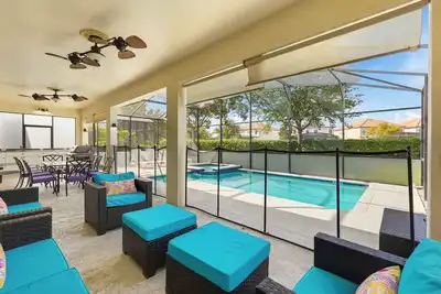 Image de 8br Villa with private pool and game room near Disney