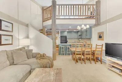 Image de New! Adobe Style Condo with Loft - Creekside #58