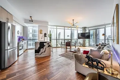 Image de Presidential Hotel - Stunning Water and City Views