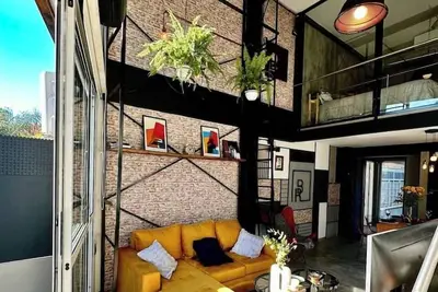 Image de Plaza Serrano: Architect’s Nyc loft by airesB&B