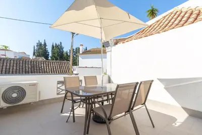 Image de Casa Garde Townhouse - 5 mins City Center - Balcony - Ac - Wi-Fi