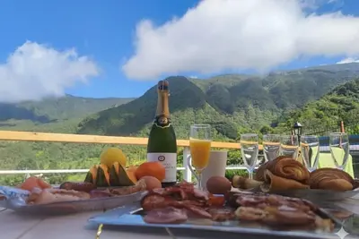 Image de Vue panoramique - Calme et Sérénité - Le Lys des Makes