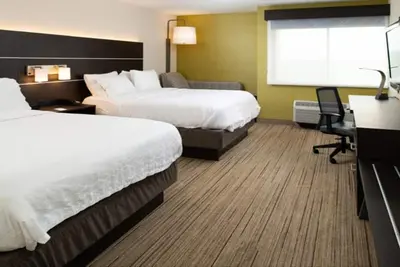 Image de Stylish Room w/ Bathtub Perfect for Exploring Cincinnati Attractions