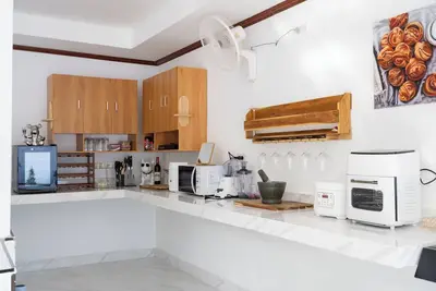 Image de Luxure Villa Rooms 4 – Pool & Shared Kitchen