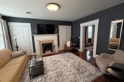 Image de A stylish and quiet, comfortable space with full house accommodations