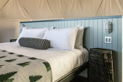 Image de North Cape Dome - Forest View - Sleeps 4 - w/Shared Luxury Bathhouse Access