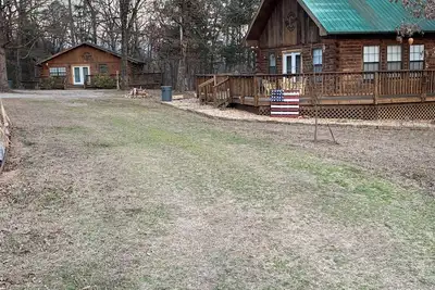 Image de Two cabins for larger or multi family visits to White river or Lake Norfork.