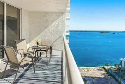 Image de 1br Brickell High-Rise Condo - Balcony & Parking