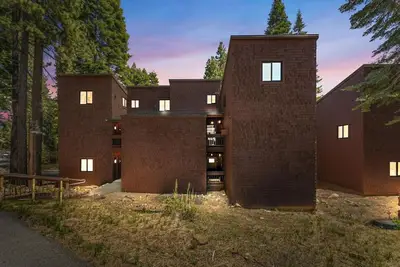 Image de True Ski-In/Ski-Out | Walk to Northstar Village