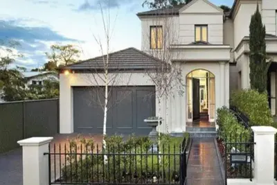 Image de Luxurious Kew House - 5 min walk to cafes and restaurants