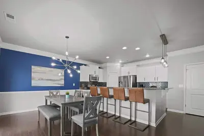 Image de Reluxme 4br Retreat| Fence Yard Near Uncc & Uptown