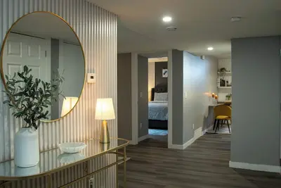 Image de “Relax, Unwind & Stay Together - Your Cozy 2-Bedroom Getaway! ”