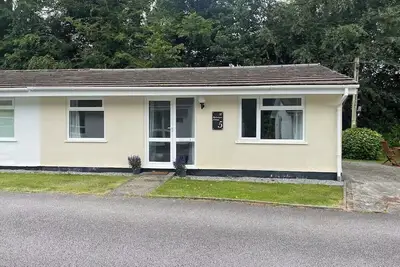 Image de 2 Bed Cottage - Sleeps 4 - Pets - Parking - Wifi