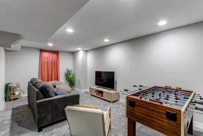 Image de New! Movies, Games, and Backyard Hangs, 4 Bedrooms