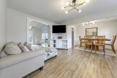 Image de Suburban Family Home 18 Mi to Dtwn Charleston!