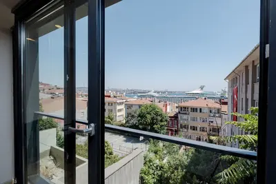 Image de 2-bedroom Bospohurs View apartment with Elevator and Ac