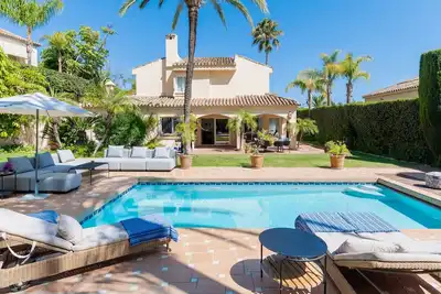 Image de Charmante villa andalouse en bord de mer