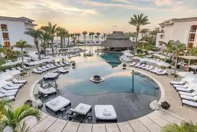 Image de 4 Coastal 1br Deluxe Suites w/ Balcony – Near Top-Rated Cabo Golf & Attractions