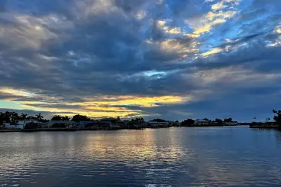 Image de Boat ramp + Kayaks + Game Room Adults Only Getaway Mobile Home