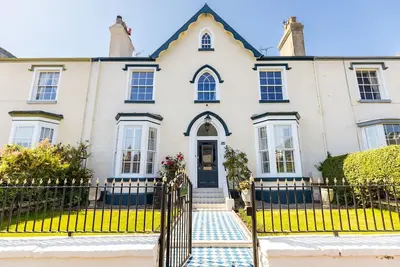Image de Abbey Lodge, pet friendly, character holiday cottage in Llandudno