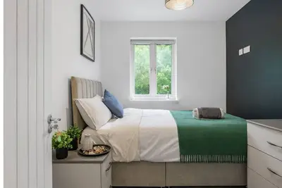 Image de Modern Home with 4 En-Suites