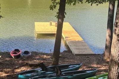 Image de Driftwood Lodge on Lake Harding - On Quiet Cove with Kayaks and more