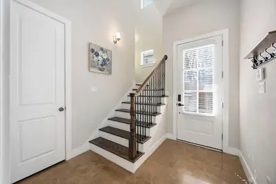Image de Luxury 3Bed/3. 5Bath Townhome 10 Minutes from Downtown Htx
