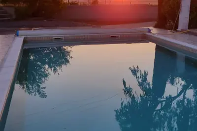 Image de Spacieuse villa familiale avec piscine