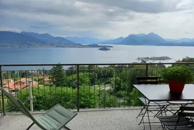 Image de Luxury Lakeview Loft