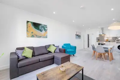 Image de Luxurious 1 Bed Serviced Apt. 03 with Wi-Fi