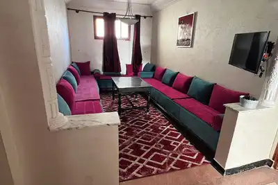 Image de Coastal Ground-Floor Retreat  3-Min Walk to Beach & Free Secure Parking