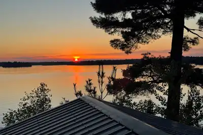 Image de Tranquil 3-bedroom cabin on scenic Lake Vermilion