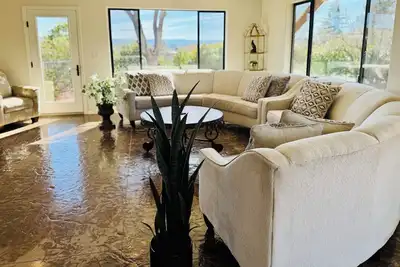 Image de Casa de Som - Pet & Visitor Friendly - Proceeds all go to Som Non-Profit