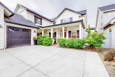 Image de Charming North End Farmhouse Near Foothills