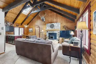 Image de Custom Cabin - Hot Tub Near McCall & Brundage