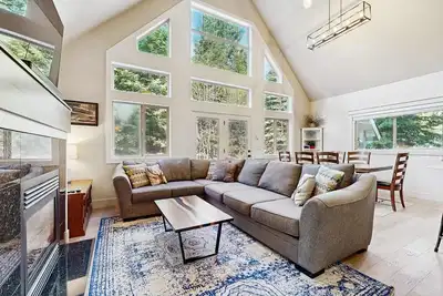 Image de Quiet Home Near Golf - Pool & Hot Tub Access