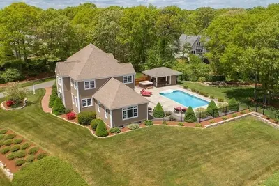 Image de Luxury Coastal Retreat with Pool • Jacuzzi • 10-Min Walk to Semi-Private Beach