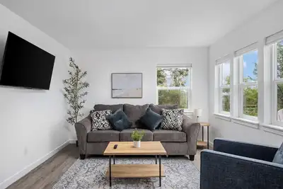 Image de Ocean Rogue Inn Suite #3 - 1 Bd Condo | Oceanfront