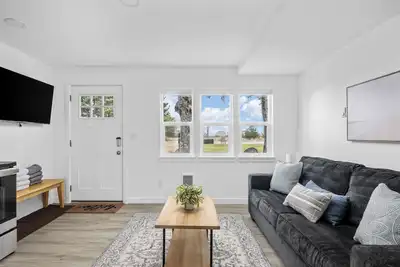 Image de Ocean Rogue Inn Suite #4 - 1 Bd Condo | Oceanfront