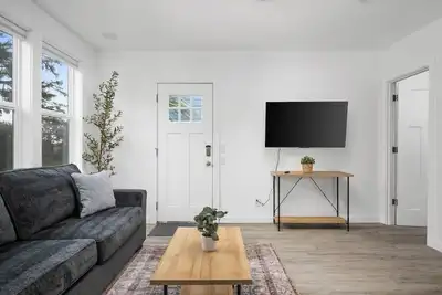 Image de Ocean Rogue Inn Suite #8 - 1 Bd Condo | Oceanfront