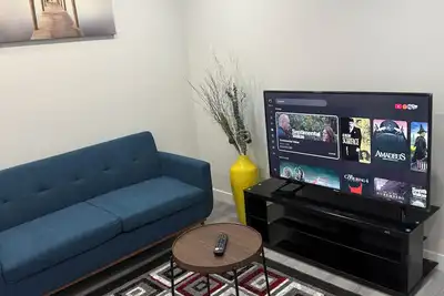 Image de New basement suite in a beautiful & nice location