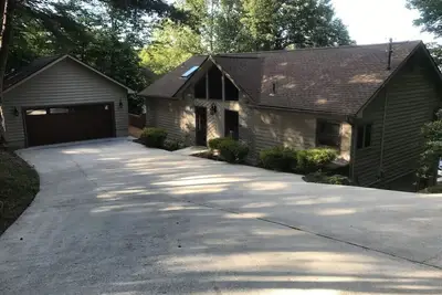 Image de New-Lakefront Home in Deerfield Resort with Stunning Norris Lake Views