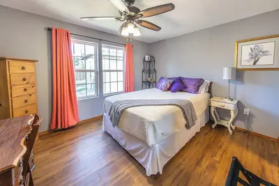 Image de Welcome to La Casita Bella! , Convenient to Ttu and Medical District.