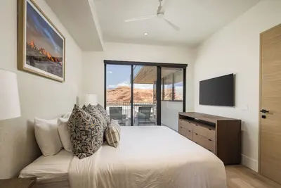 Image de Luxury Moab Casita with Resort Pool, Hot Tub & Bunk Room