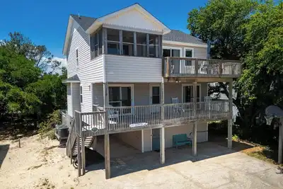 Image de 5br Private Pool & Spa Walk to Beach & Rec Room