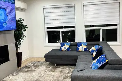 Image de Luxury 4br Home Victoria Bc | Bear Mountain | Sleeps 8+