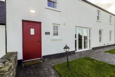 Image de Finn Cottage, pet friendly, with open fire in Strabane