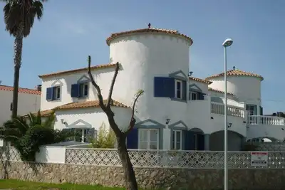 Image de Villa 4 ch • Piscine privée • Clim • Ménage+linge inclus • proche Plage/Commerce